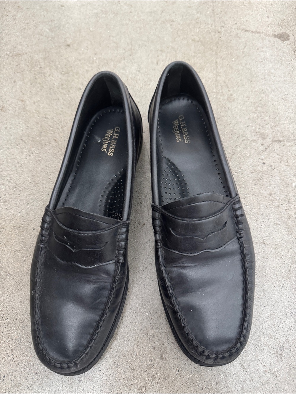 G.H. Bass & Co. Black Leather Penny Loafers Whitney Easy